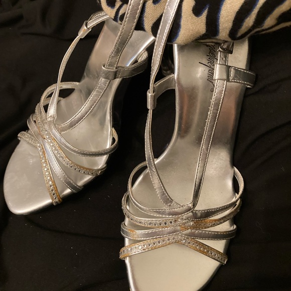 Jacqueline Ferrar platform heels - Picture 6 of 11